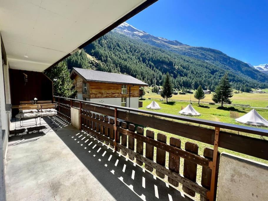 Mountain Magic Apartment For 6 Near Zermatt With Parking! Täsch Екстериор снимка